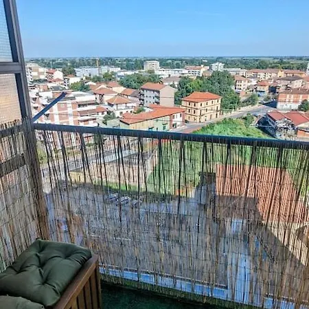 Ferienwohnung La Terrazza Del Re Vercelli Exterior foto